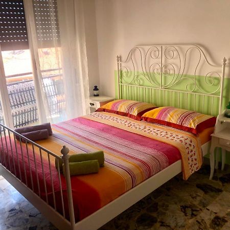 ונטימיגליה Peaceful Apartment 1 Minute Walk To The Beach מראה חיצוני תמונה