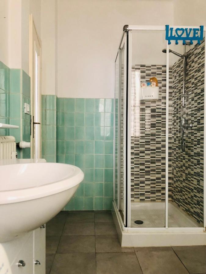 ונטימיגליה Peaceful Apartment 1 Minute Walk To The Beach מראה חיצוני תמונה