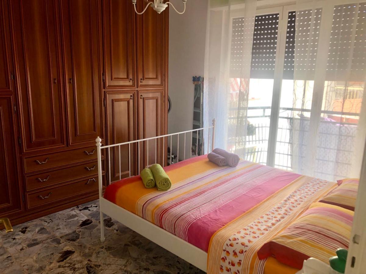 ונטימיגליה Peaceful Apartment 1 Minute Walk To The Beach מראה חיצוני תמונה